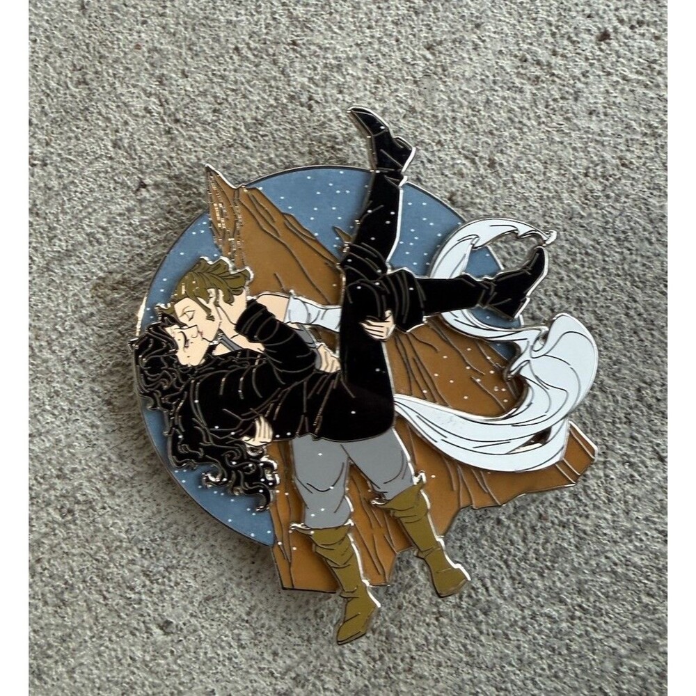 Disney Star Wars Reylo "reverse bridal carry" Fantasy Pin